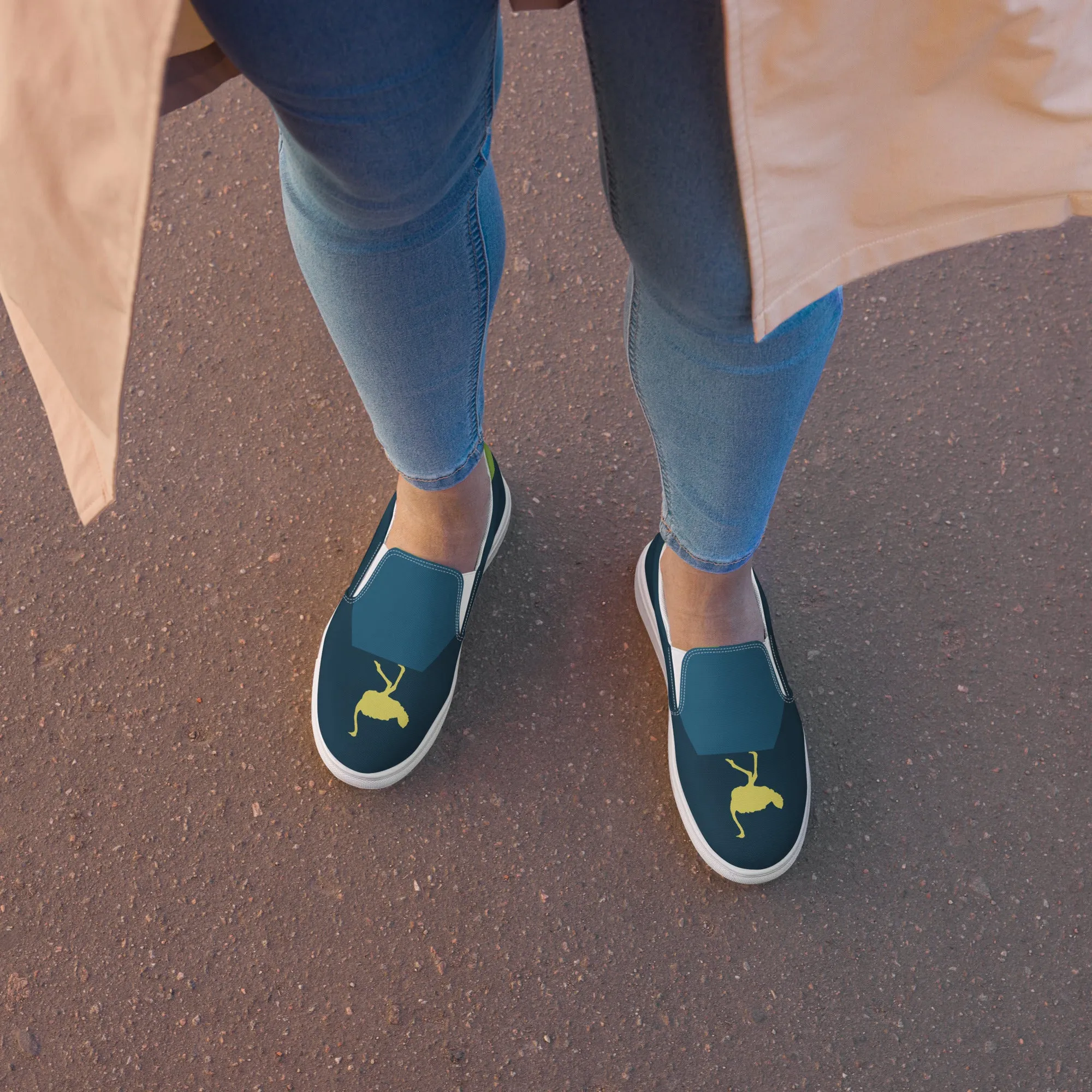 BE YOURSELF Women’s Slip-On Canvas Shoes (Lime Green, Blue)