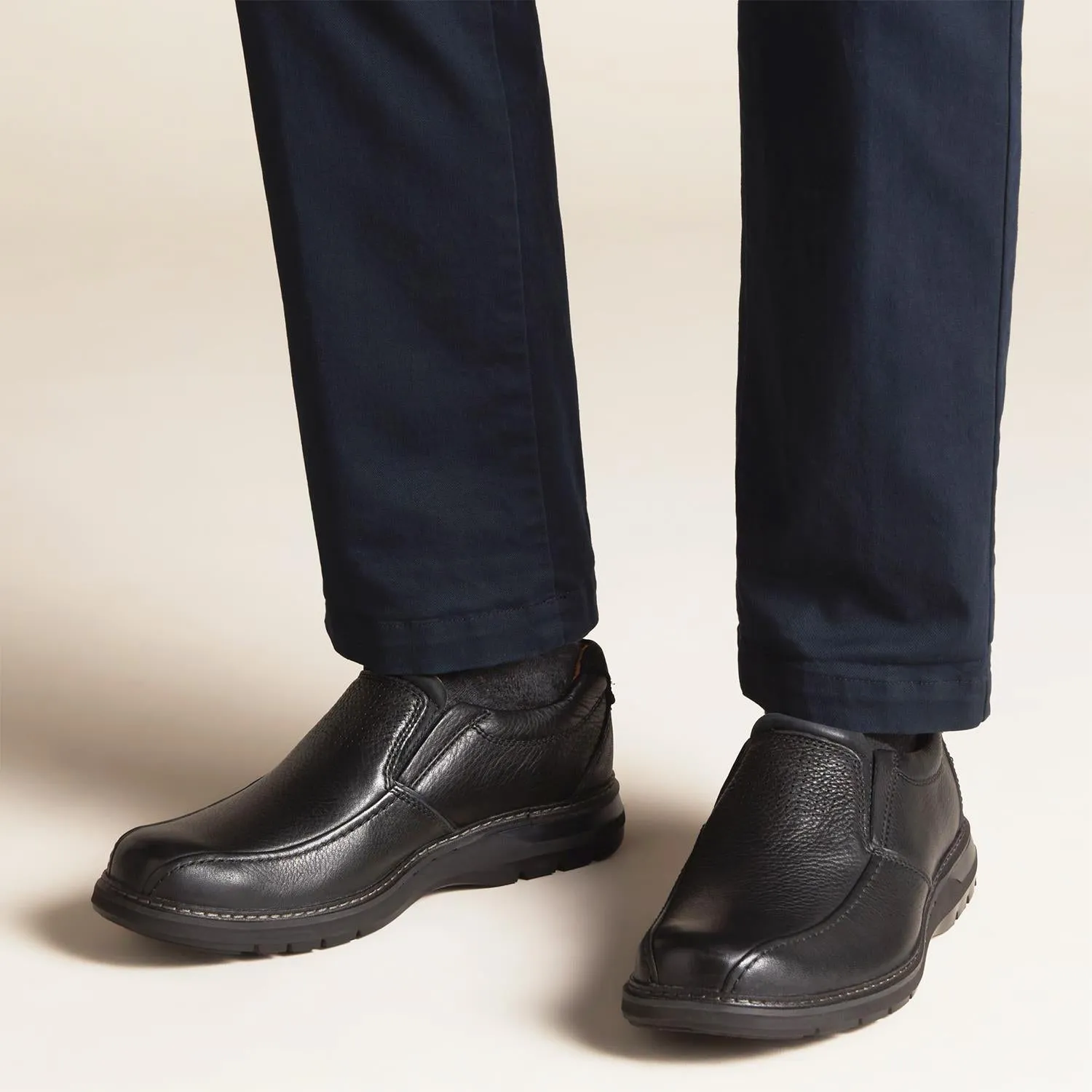 Men's Clarks Un Ramble Step Black Leather