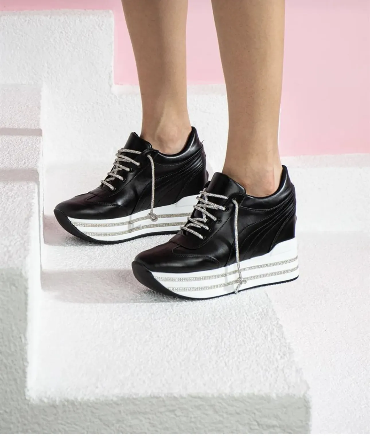 Women's Invisible Platform Lace-Up Sneakers