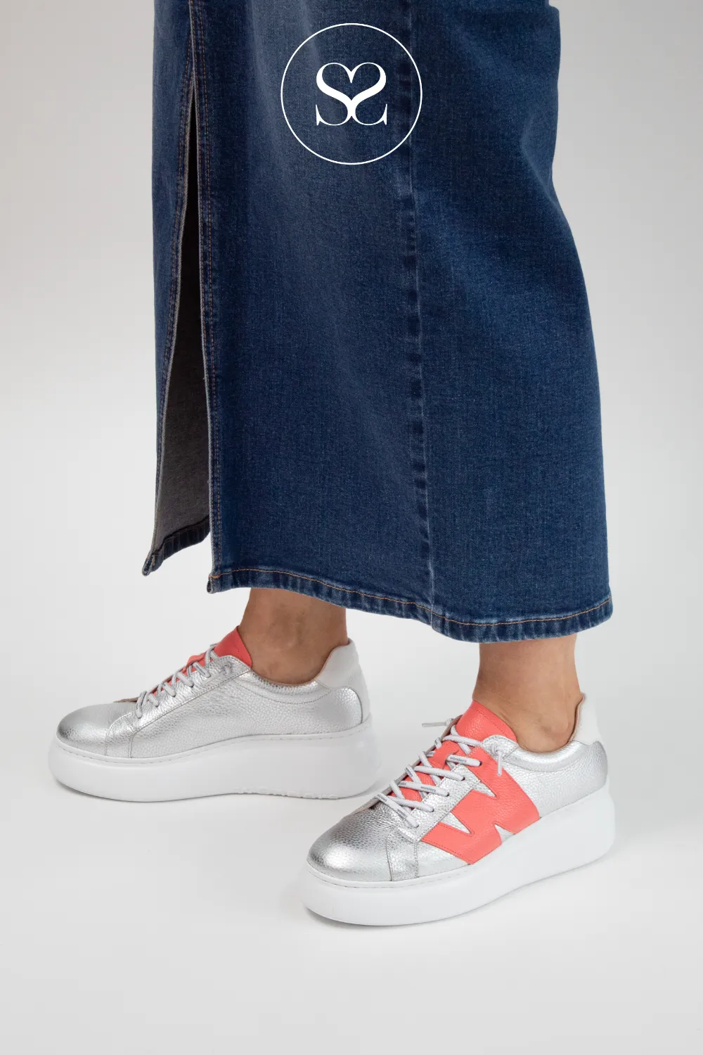 WONDERS A-2650 SILVER/PINK LEATHER CHUNKY PULL ON TRAINERS