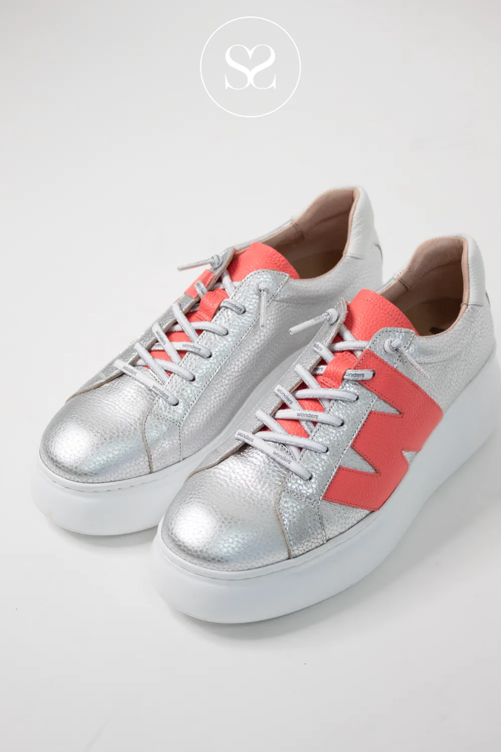 WONDERS A-2650 SILVER/PINK LEATHER CHUNKY PULL ON TRAINERS